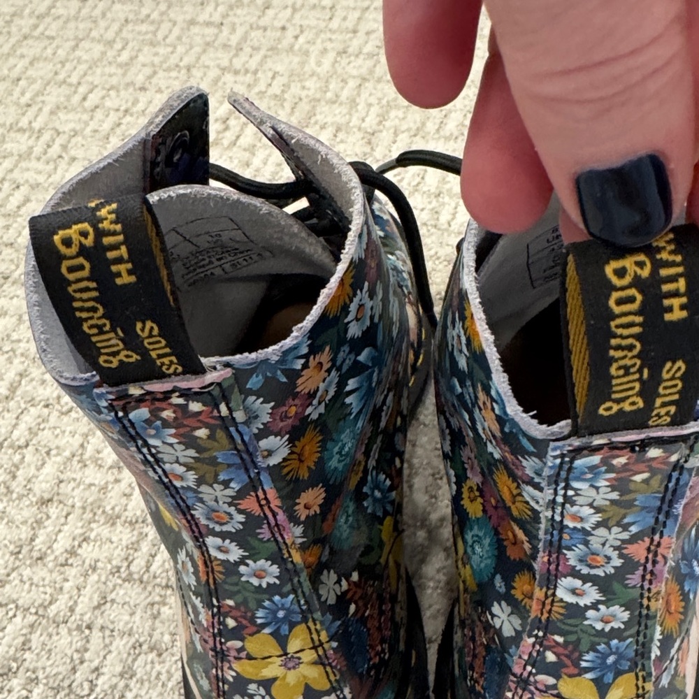 Floral Doc Martens Lace-Up Boots - Picture 3 of 8